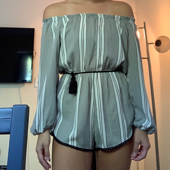 Ecote Romper - Picture 4 of 5